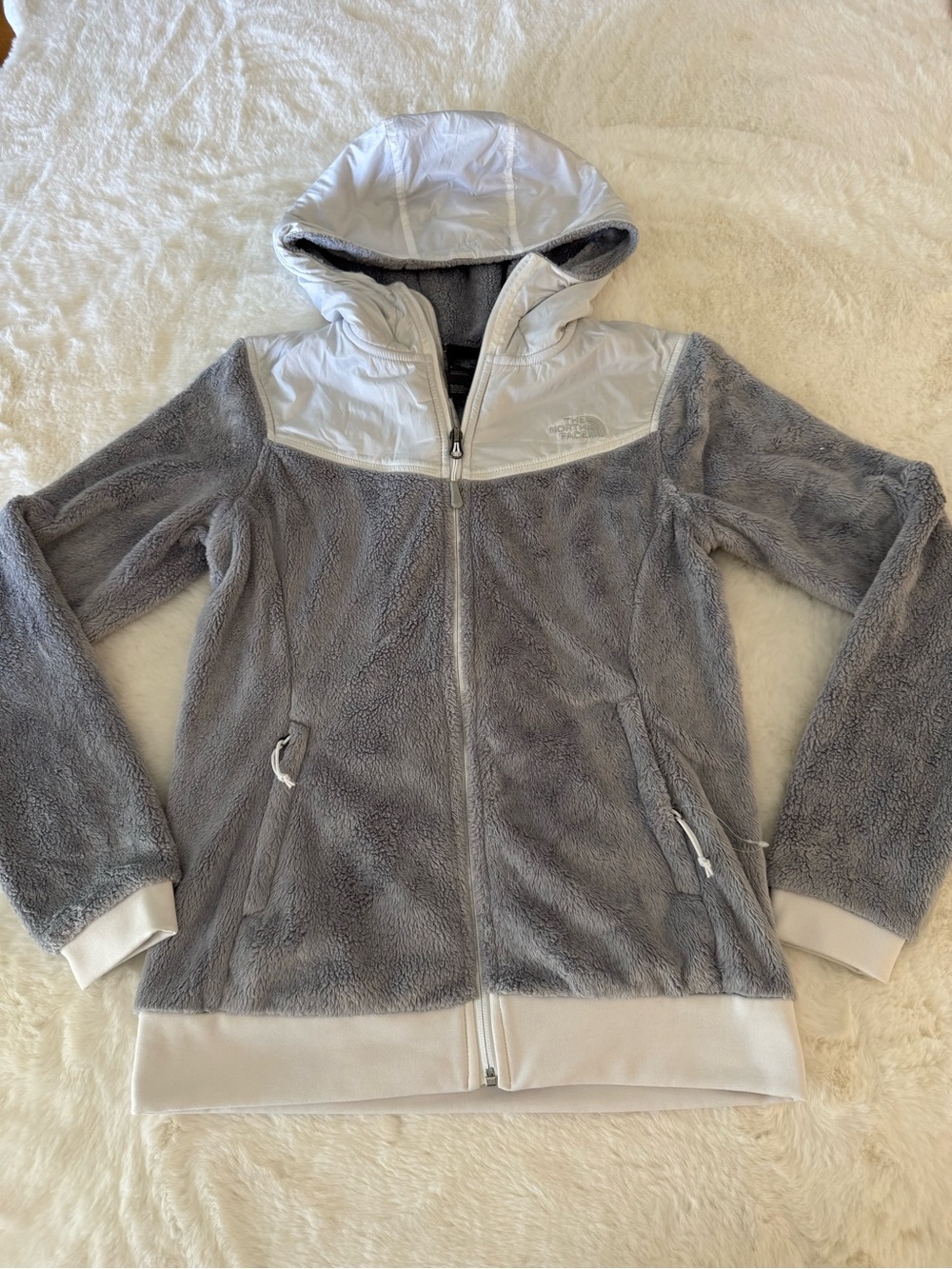 The North Face Gray & White Hooded Fleece Jacket for Kids